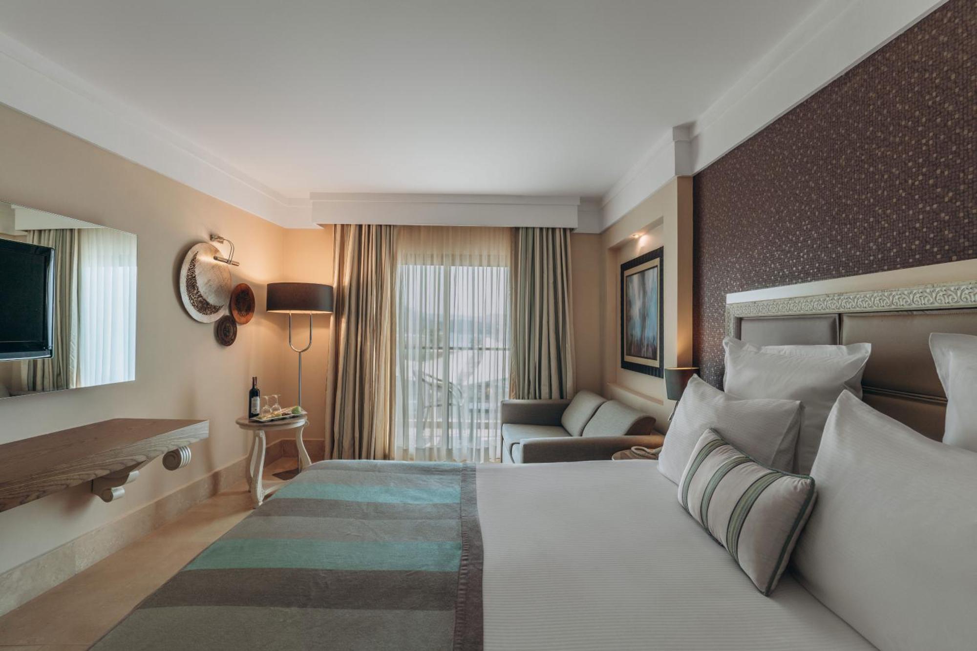 Standard Double or Twin Room with Sea View,1599646962:JPEG